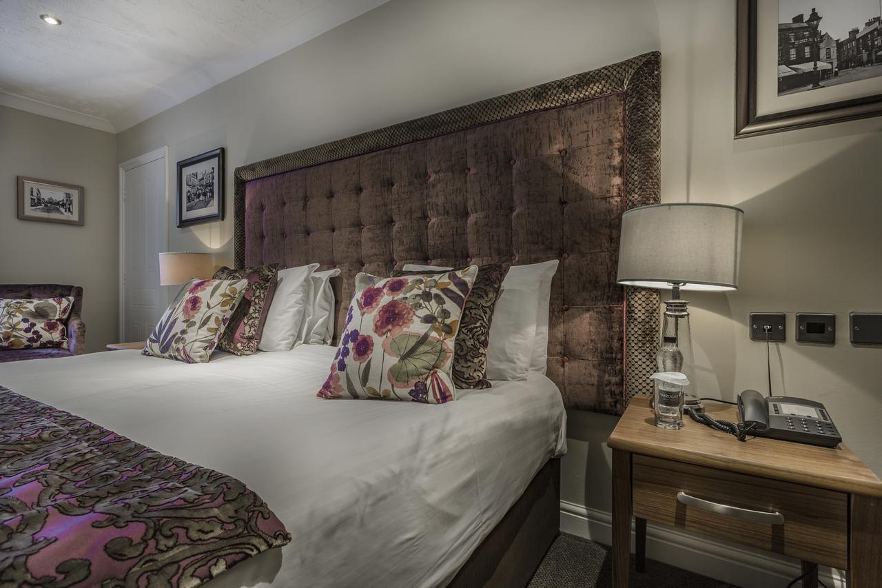 The Admiral Rodney Hotel, Horncastle, Lincolnshire Горнкасл Екстер'єр фото