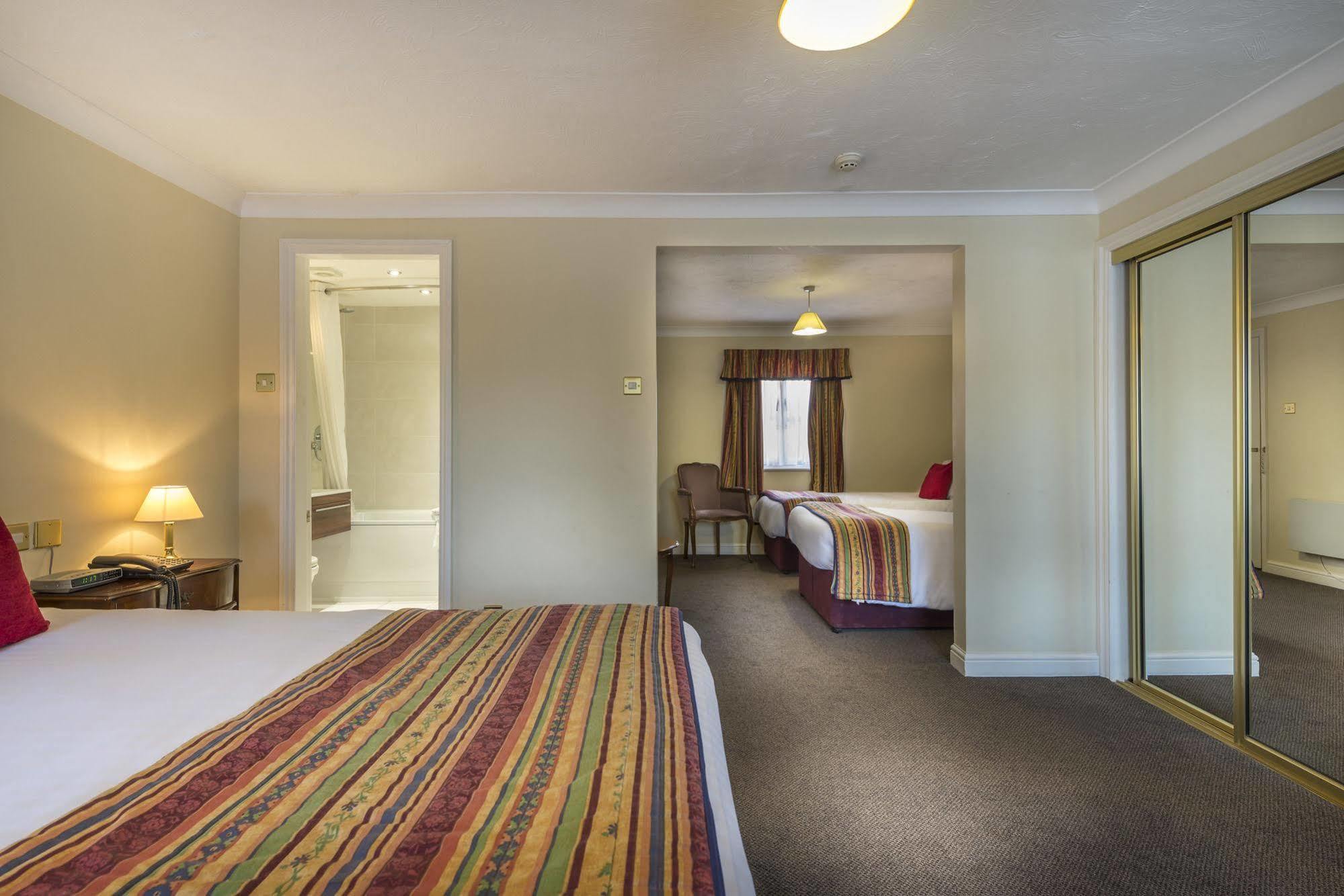 The Admiral Rodney Hotel, Horncastle, Lincolnshire Горнкасл Екстер'єр фото