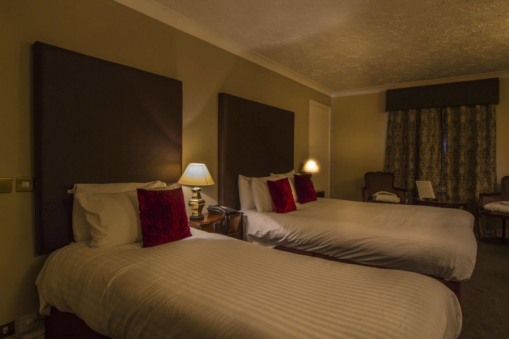 The Admiral Rodney Hotel, Horncastle, Lincolnshire Горнкасл Екстер'єр фото