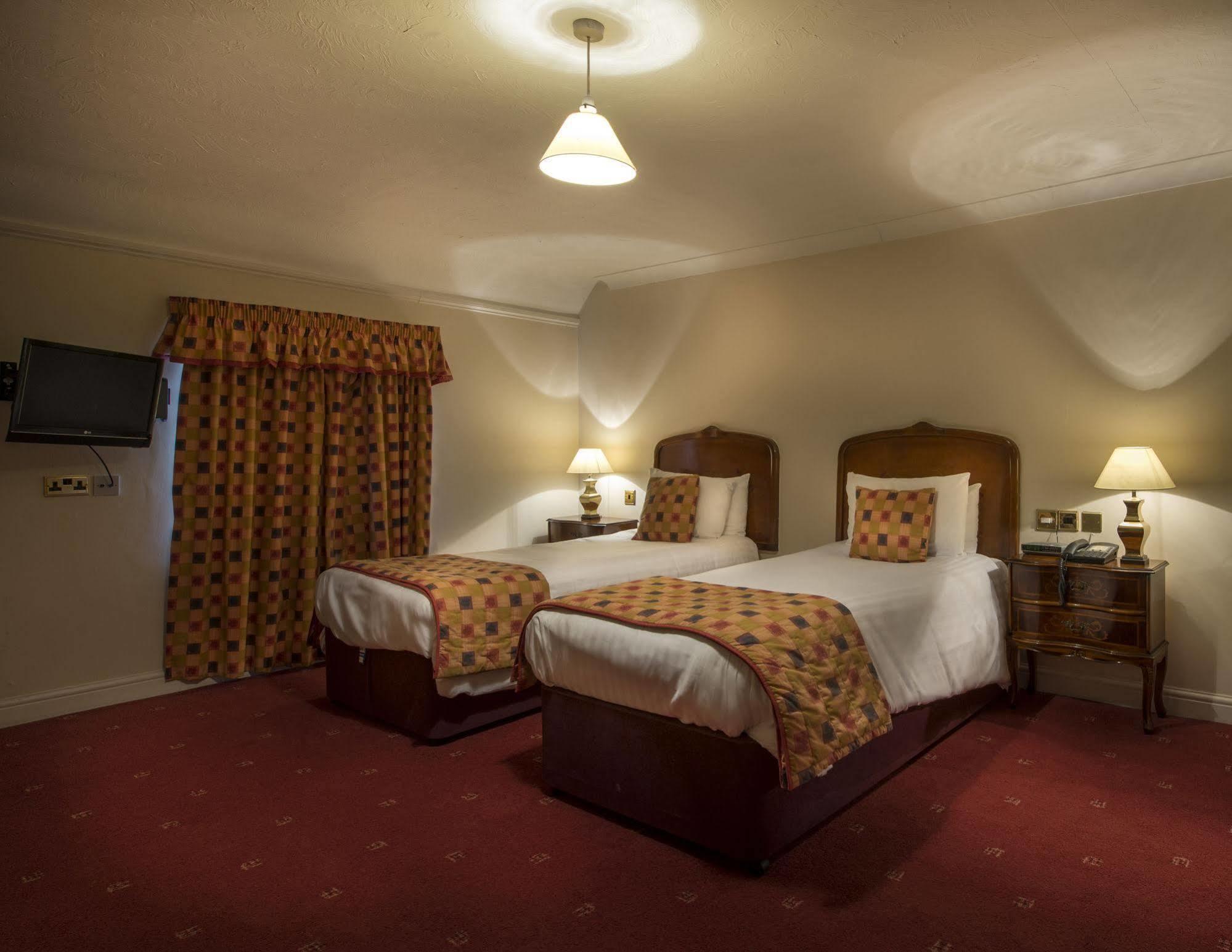 The Admiral Rodney Hotel, Horncastle, Lincolnshire Горнкасл Екстер'єр фото