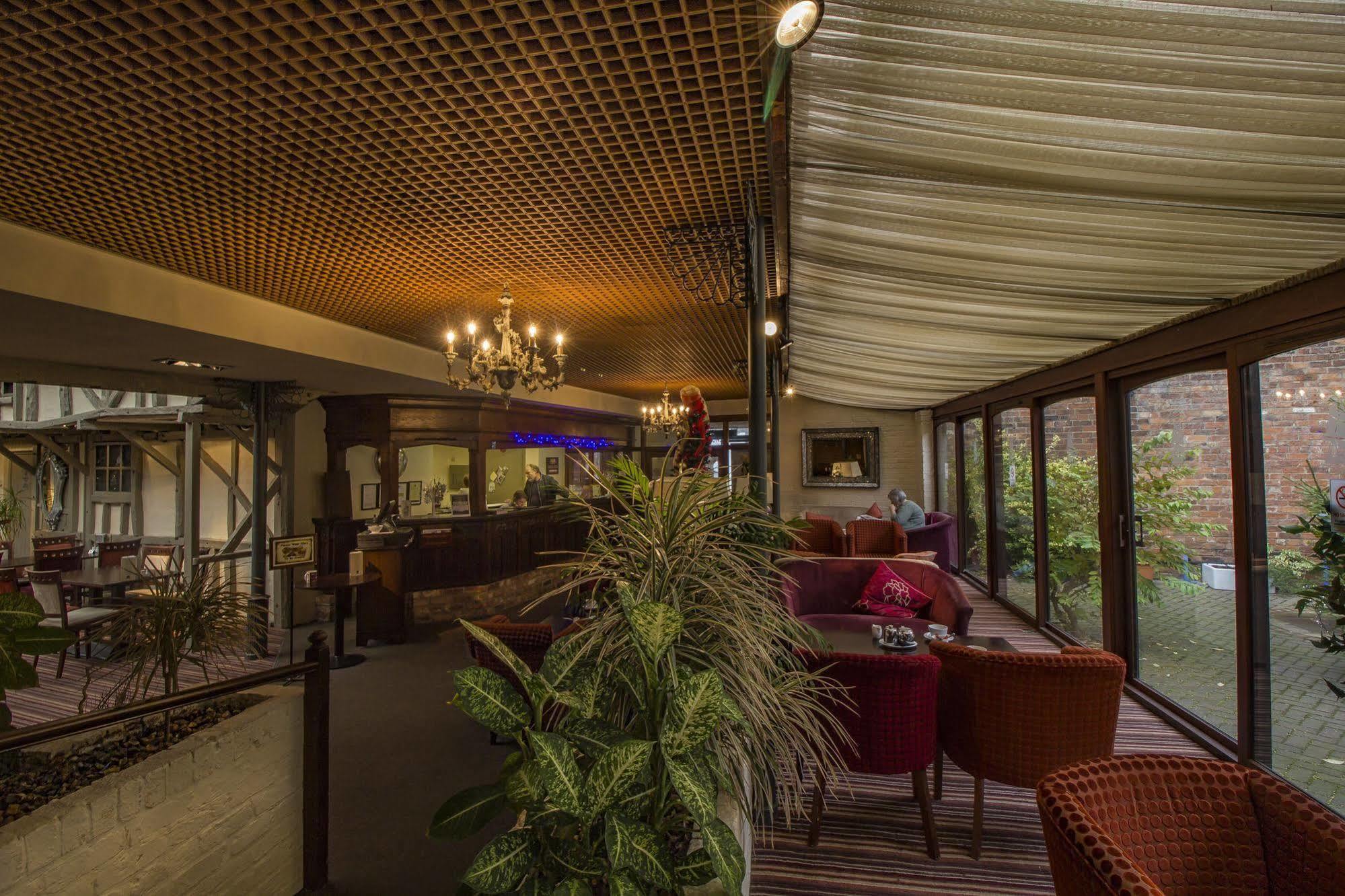 The Admiral Rodney Hotel, Horncastle, Lincolnshire Горнкасл Екстер'єр фото
